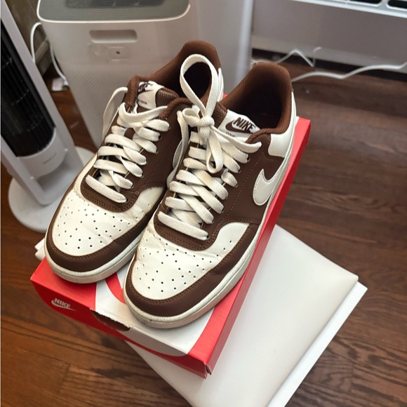 Nike Women's Brown and Cream Sneakers - Picture 1 of 2